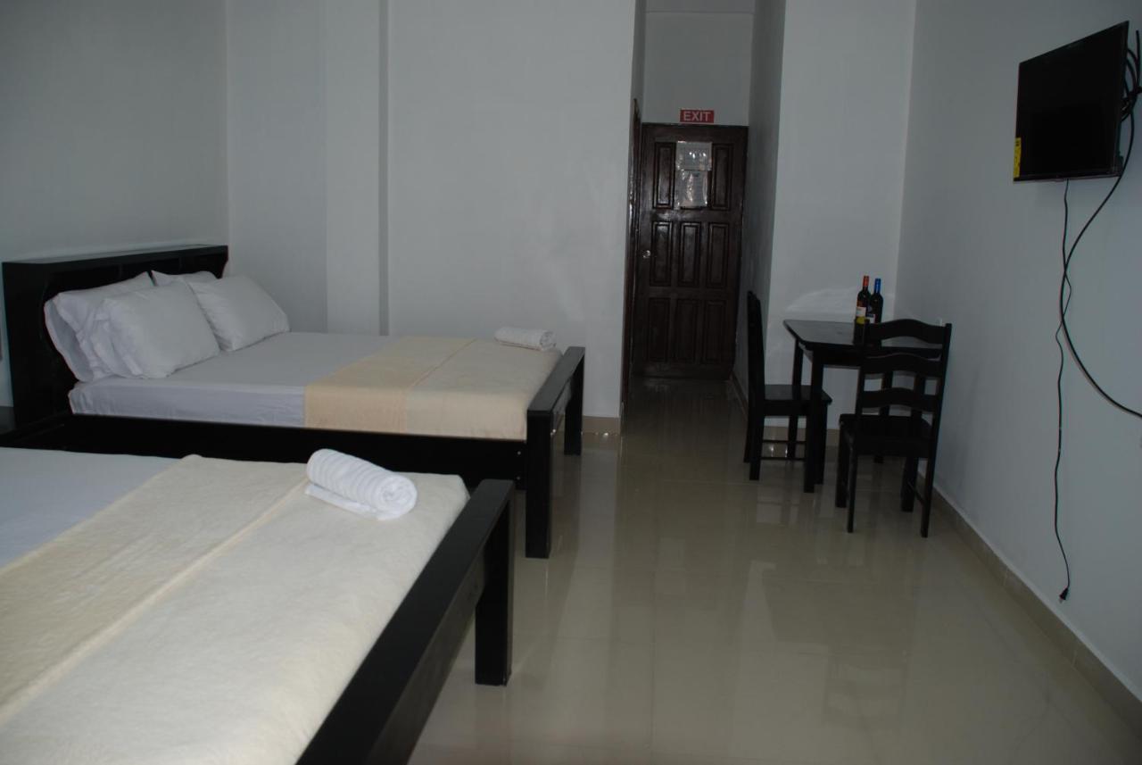 סן פדרו Hotel Coastalbay 2 & Golf Cart Rental מראה חיצוני תמונה